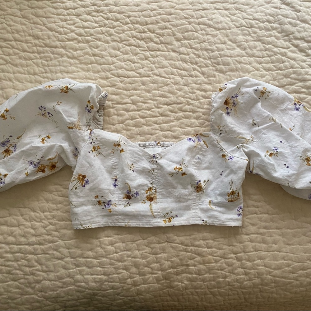 H&M Linen Blend floral crop top